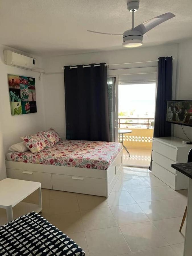 Apartment In Torremolinos Close To Beach ภายนอก รูปภาพ